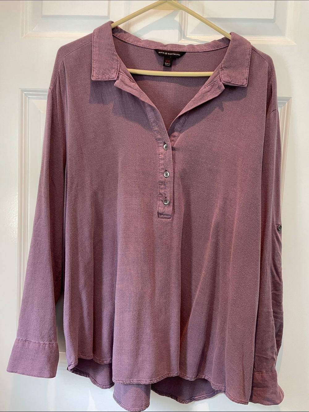 Rock & Republic light purple rayon 3-button long sleeve top size XXL